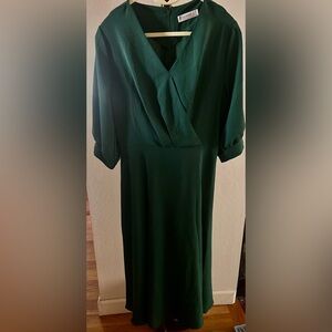 Elegant Dark Green Midi Dress